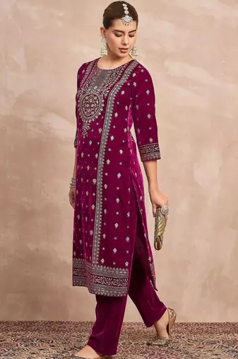 Women Ethnic Motifs Embroidered Regular Thread Work Velvet Kurta with Trousers