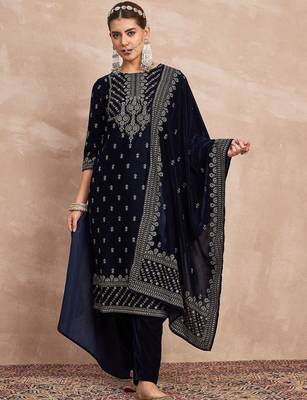 Women Ethnic Motifs Embroidered Regular Thread Work Velvet Kurta with Trousers & With Dupatta 1