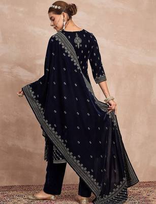 Women Ethnic Motifs Embroidered Regular Thread Work Velvet Kurta with Trousers & With Dupatta 4