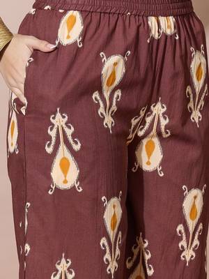 Women Ethnic Motifs Printed Regular Kurta with Palazzos 3