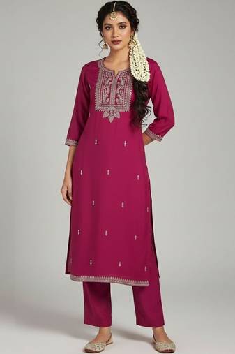 Women Ethnic Motifs Embroidered Regular Thread Work Kurta with Trousers