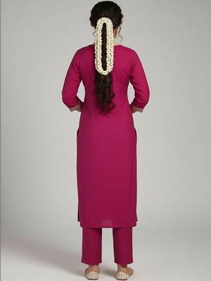 Women Ethnic Motifs Embroidered Regular Thread Work Kurta with Trousers 2
