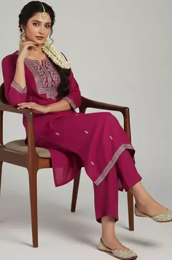 Women Ethnic Motifs Embroidered Regular Thread Work Kurta with Trousers