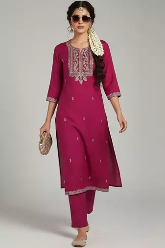 Women Ethnic Motifs Embroidered Regular Thread Work Kurta with Trousers
