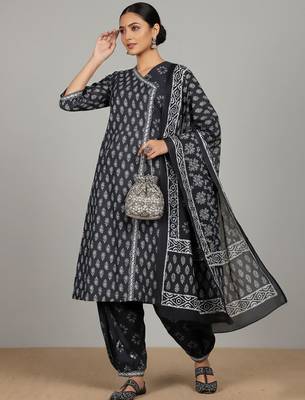 Women Ethnic Motifs Printed Angrakha Kurta with Patiala & With Dupatta 1