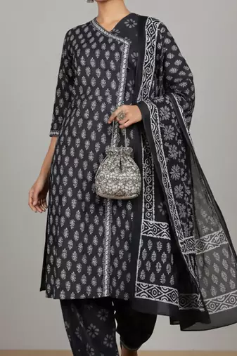 Women Ethnic Motifs Printed Angrakha Kurta with Patiala & With Dupatta