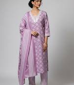 Women Floral Printed Regular Kurta with Trousers & With Dupatta