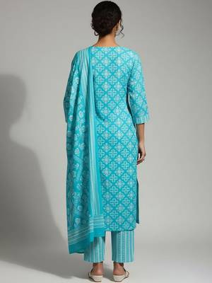 Women Printed Regular Kurta with Trousers & With Dupatta 4