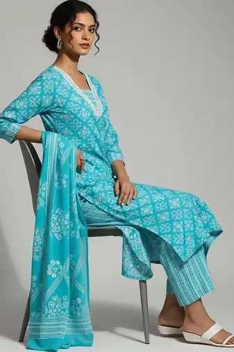 Women Printed Regular Kurta with Trousers & With Dupatta