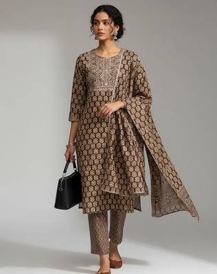 Women Ethnic Motifs Printed Regular Thread Work Kurta with Trousers & With Dupatta 5