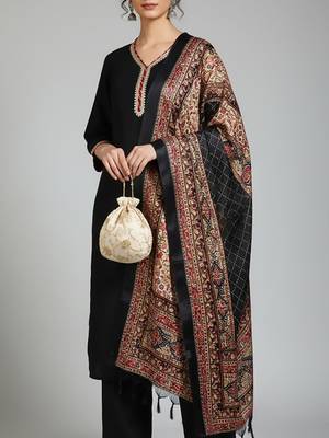 Women Ethnic Motifs Regular Thread Work Kurta with Palazzos & With Dupatta 2