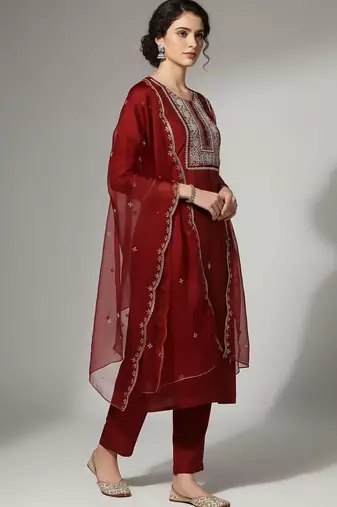 Women Ethnic Motifs Embroidered Regular Thread Work Kurta with Trousers & With Dupatta