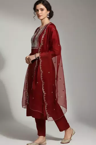 Women Ethnic Motifs Embroidered Regular Thread Work Kurta with Trousers & With Dupatta