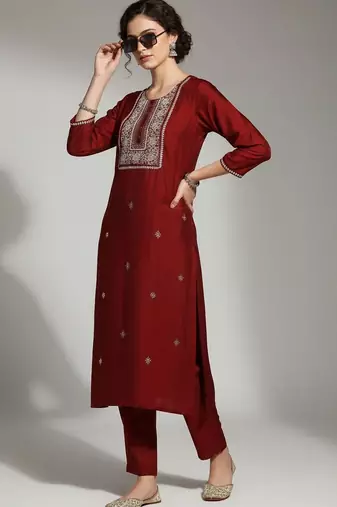 Women Ethnic Motifs Embroidered Regular Thread Work Kurta with Trousers & With Dupatta