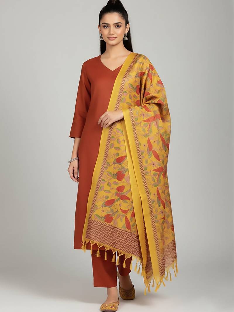 Women Floral Regular Kurta with Trousers & With Dupatta