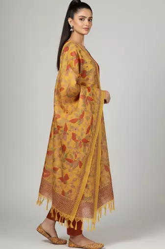 Women Floral Regular Kurta with Trousers & With Dupatta