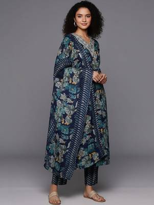 Women Floral Printed Regular Thread Work Kurta with Trousers & With Dupatta 3