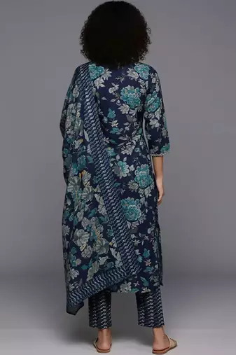 Women Floral Printed Regular Thread Work Kurta with Trousers & With Dupatta