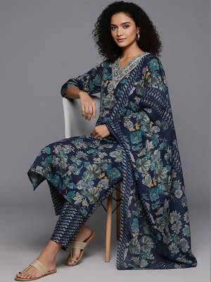 Women Floral Printed Regular Thread Work Kurta with Trousers & With Dupatta 7