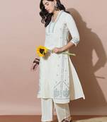 Women Ethnic Motifs Embroidered Regular Thread Work Kurta with Trousers