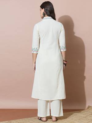 Women Ethnic Motifs Embroidered Regular Thread Work Kurta with Trousers 6
