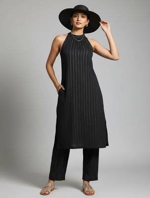 Women Striped Regular Silk Crepe Kurta with Trousers 4