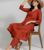 Women Regular Kurta with Trousers