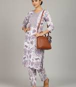 Women Floral Printed Regular Kurta with Trousers