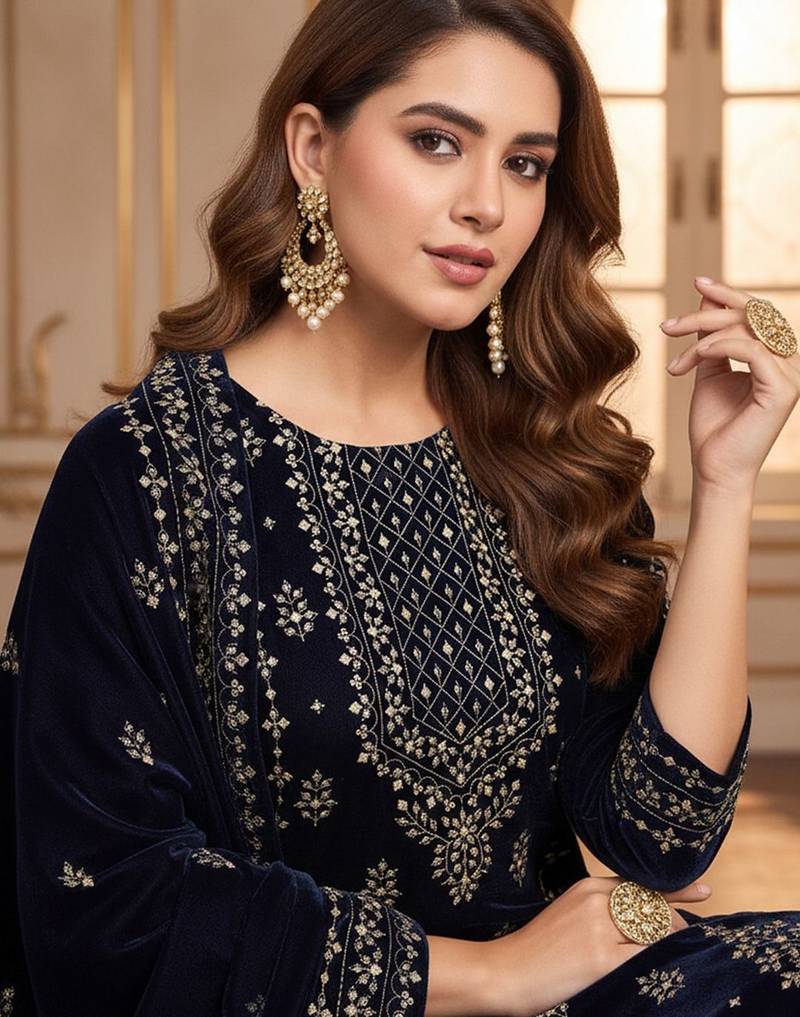 Women Ethnic Motifs Embroidered Regular Thread Work Velvet Kurta with Trousers & With Dupatta