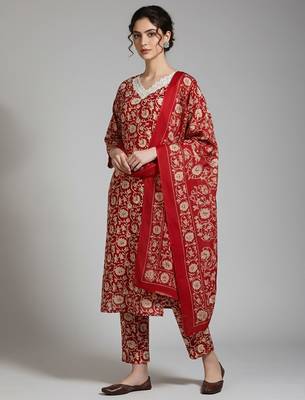 Women Floral Printed Regular Kurta with Trousers & With Dupatta 2