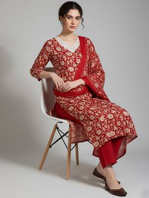 Women Floral Printed Regular Kurta with Trousers & With Dupatta 7