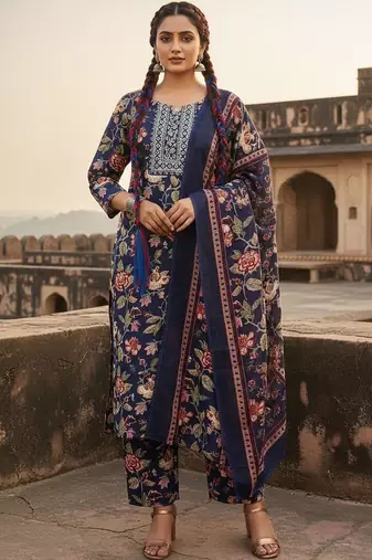 Women Floral Printed Regular Thread Work Kurta with Trousers & With Dupatta