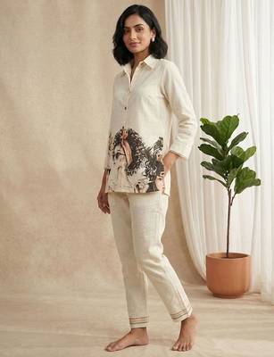 Women Printed Regular Pure Cotton Kurta with Trousers 4