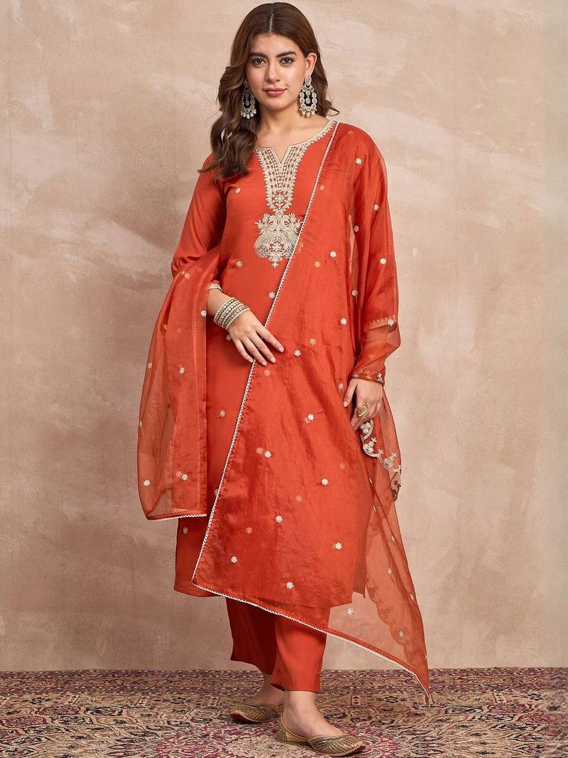 Women Ethnic Motifs Embroidered Regular Kurta & Trousers With Dupatta