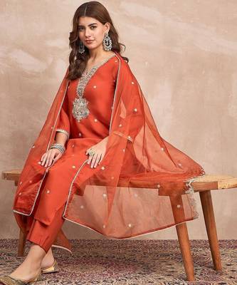 Women Ethnic Motifs Embroidered Regular Kurta & Trousers With Dupatta 4