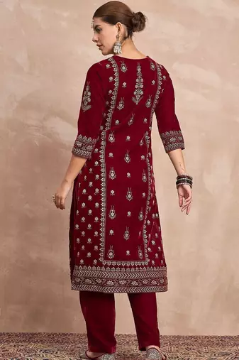 Women Ethnic Motifs Embroidered Kurta with Trousers