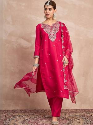 Paisley Embroidered Notch Neck Thread Work Straight Kurta With Trousers & Dupatta 1