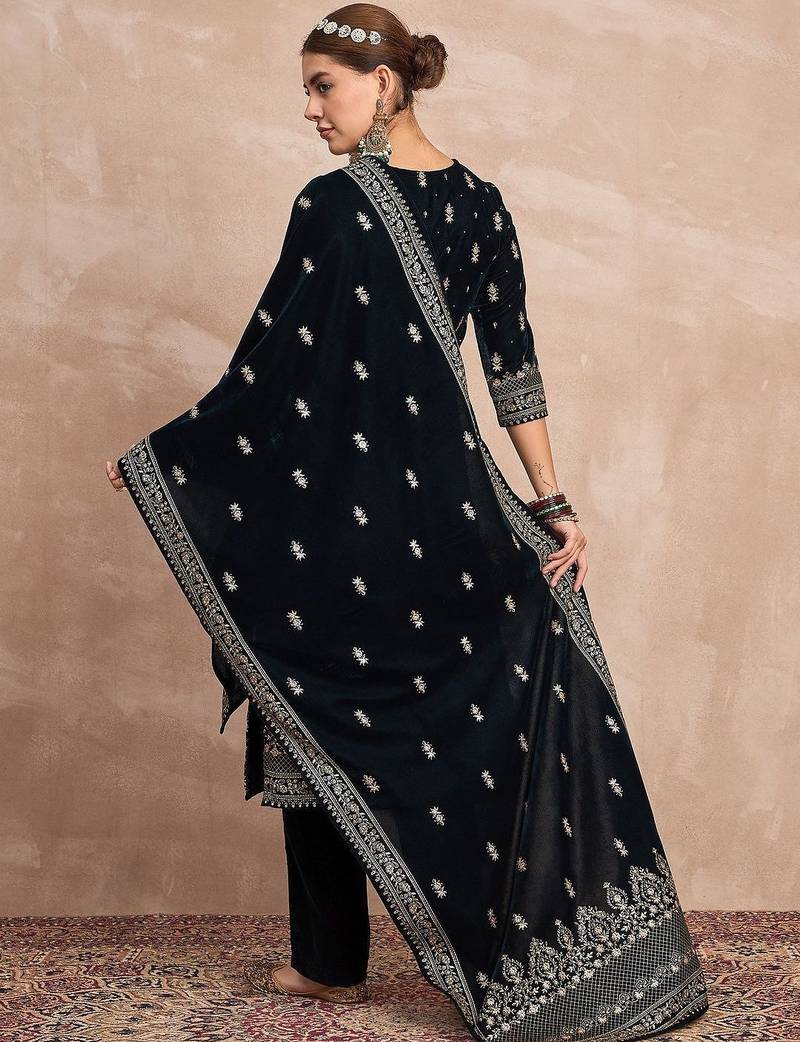 Women Ethnic Motifs Embroidered Kurta with Trousers & Dupatta