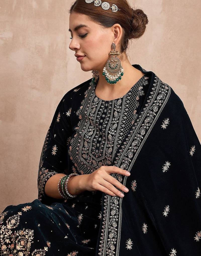 Women Ethnic Motifs Embroidered Kurta with Trousers & Dupatta