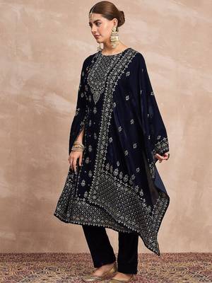 Women Ethnic Motifs Embroidered A-Line Kurta with Trousers & Dupatta 1