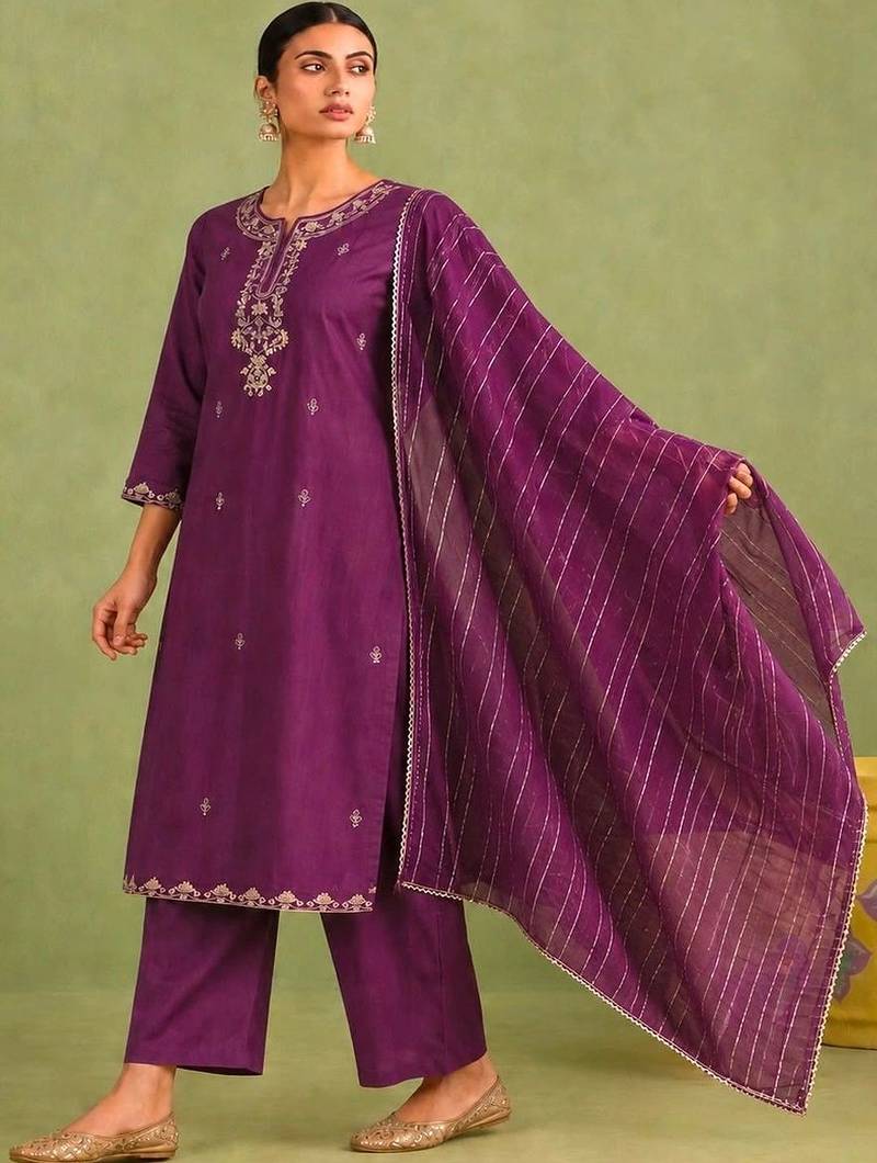 Women Ethnic Motifs Embroidered Kurta With Trousers & Dupatta Kurta Sets