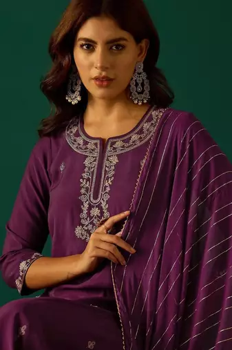 Women Ethnic Motifs Embroidered Kurta With Trousers & Dupatta Kurta Sets