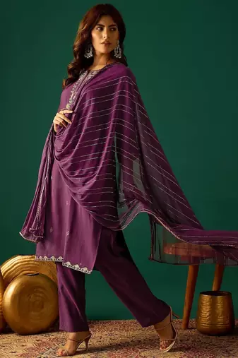 Women Ethnic Motifs Embroidered Kurta With Trousers & Dupatta Kurta Sets