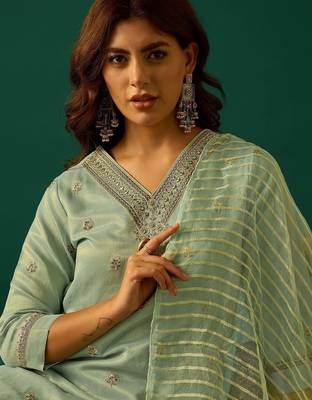 Women Ethnic Motifs Embroidered Regular Kurta with Trousers & Dupatta 2