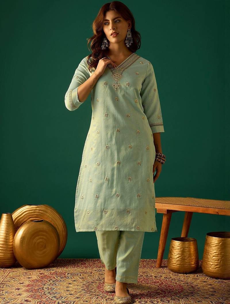 Women Ethnic Motifs Embroidered Regular Kurta with Trousers & Dupatta