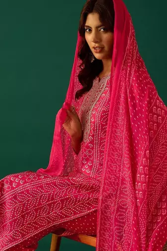 Women Ethnic Motifs Printed Kurta with Trousers & Dupatta