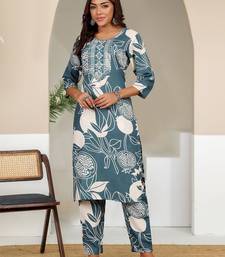 Women Floral Printed Kurta with Trousers