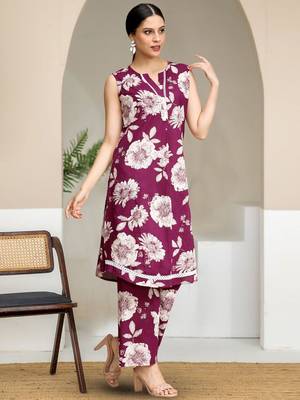Floral Printed V-Neck Sleeveless Pure Cotton Straight Kurta With Trouser 3