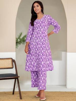 Floral Printed V-Neck Pure Cotton Straight Kurta With Trouser 1