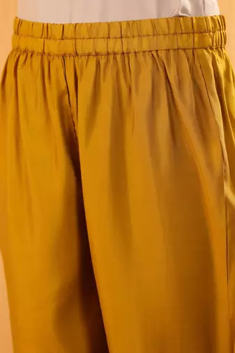 Women Chevron Printed Kurta with Trousers